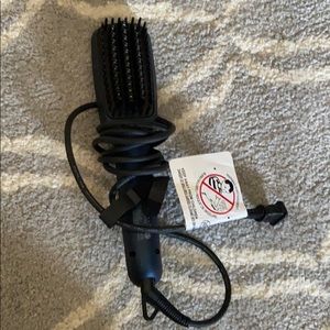 Monat straightening brush